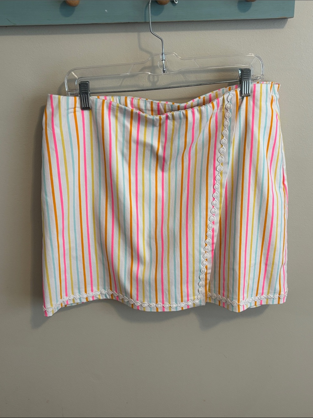 Crown & Ivy Striped Faux Wrap Mini Skort Womens Size 14 Pink Yellow Aqua Summer